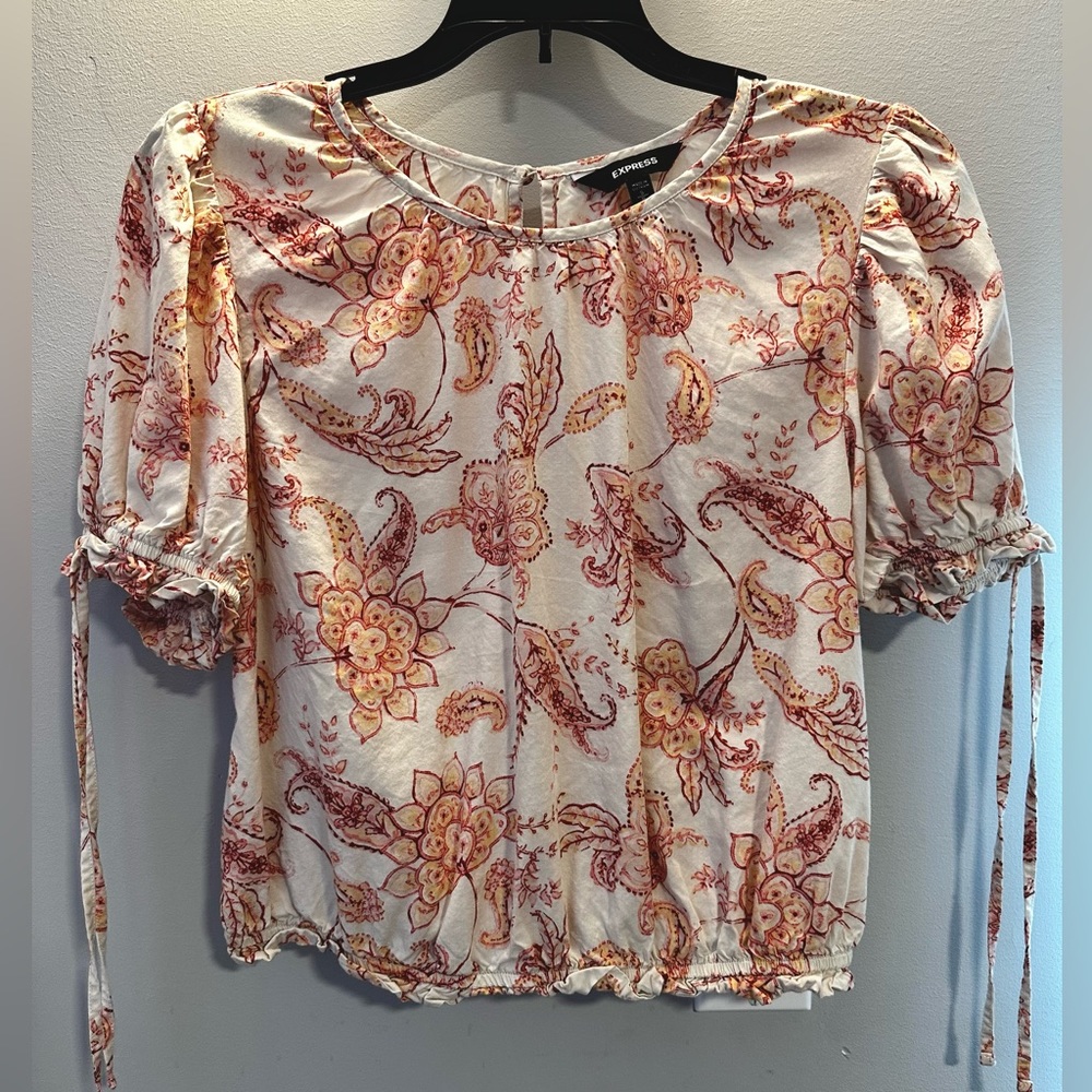 Express Vintage Short Sleeve Puff Floral Shirt (size small)
